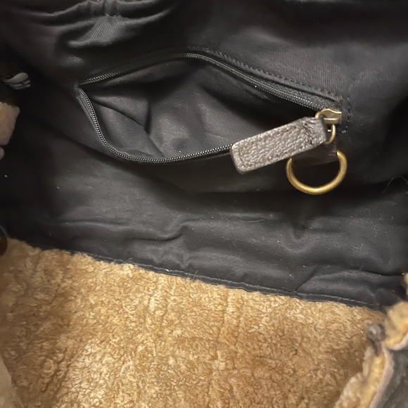 UGG Bag - Picture 14 of 14